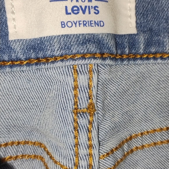 Jeans - Picture 2 of 3